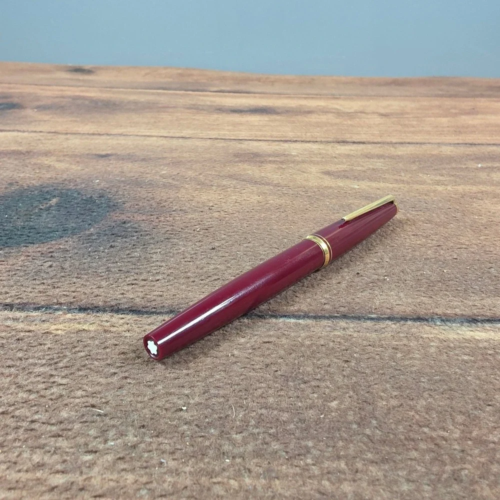 Montblanc Generation Fountain Pen Adult OS Burgundy Good 14K Gold Nib 585 Trim